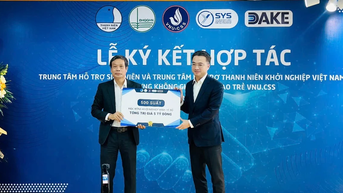 Trao 5 tỷ đồng Học bổng “Khởi nghiệp kinh tế số” cho Đại học Quốc gia Hà Nội