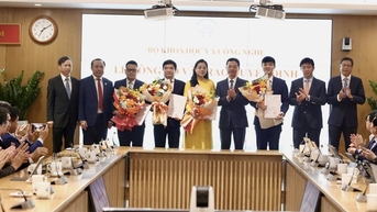 Bộ KH&CN công bố các quyết định về công tác cán bộ