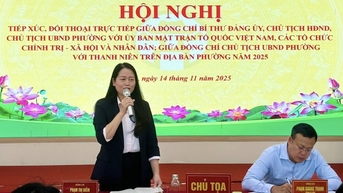 Lãnh đạo phường Ba Đình đối thoại với người dân