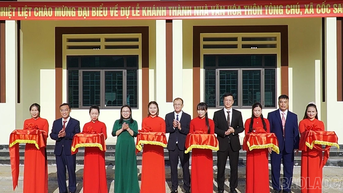 Thôn Tòng Chú tổ chức Ngày hội Đại đoàn kết toàn dân tộc và khánh thành nhà văn hóa thôn