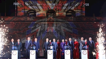 Hội tụ 350 gian hàng thủ công trong nước và quốc tế tại Hoàng thành Thăng Long