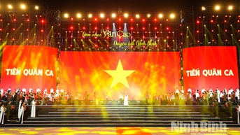 វីរភាព "រាត្រីតន្ត្រី Van Cao - ពិធីបុណ្យមិត្តភាព Ninh Binh"