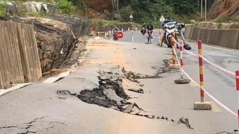 Quảng Ngãi: Quốc lộ 24 sụt lún, ảnh hưởng giao thông
