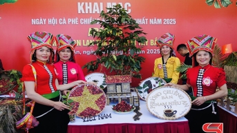 Đặc sắc phần thi tạo hình từ cà phê tại Ngày hội Cà phê phường Chiềng An lần thứ I năm 2025