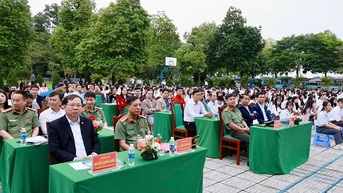 Phu Tho ដាក់​ពង្រាយ​គំរូ​ឃោសនា​ដើម្បី​ទប់ស្កាត់ និង​ប្រឆាំង​ឧក្រិដ្ឋកម្ម​បច្ចេកវិទ្យា​ខ្ពស់។