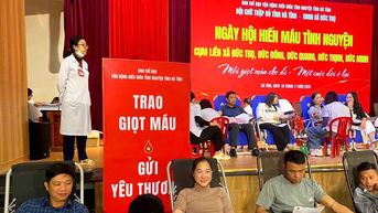 Hàng trăm người tham gia hiến máu tình nguyện ở Hà Tĩnh