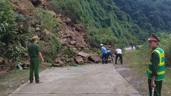 ខេត្ត Quang Tri៖ ជួសជុល​ការ​ខូច​ខាត និង​ការ​បាក់​ដី​យ៉ាង​ឆាប់​រហ័ស​នៅ​ផ្នែក​ខាង​លិច​នៃ​ផ្លូវ​ហូជីមិញ