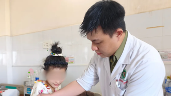 Thiếu nữ trải qua 15 ca mổ sau tai nạn bỏng toàn thân