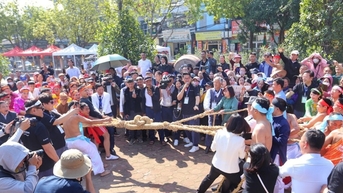 Trao đổi kinh nghiệm phát huy giá trị di sản kéo co