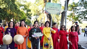 Tin tức đặc biệt trên báo in Hànộimới ngày 16-11-2025