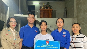 បំភ្លឺ​ភ្លើង​សប្បុរសធម៌​ពី​គំរូ​ស្ម័គ្រចិត្ត​ក្នុង​សាលា