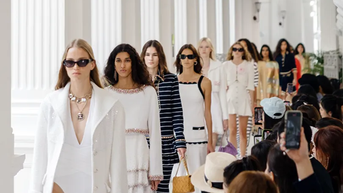 អាស៊ីក្លាយជាទីផ្សារប្រណីតថ្មី។