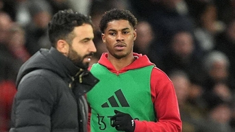 Rashford chơi ngày một hay ở Barca, MU họp với Ruben Amorim