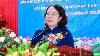 Phó Chủ tịch nước- Võ Thị Ánh Xuân: Ấp Nguyệt Lãng B đoàn kết, thực hiện tốt các cuộc vận động, phong trào thi đua yêu nước