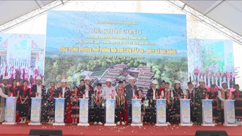 Đảm bảo các trường học vùng cao triển khai đồng bộ, đúng tiến độ