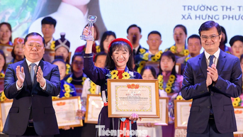 Lễ tuyên dương 'Chia sẻ cùng thầy cô' năm 2025: Lan tỏa những điều tử tế, giá trị tốt đẹp