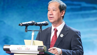 'គ្រូបង្រៀនត្រូវទទួលបានរង្វាន់សម្រាប់ការជឿទុកចិត្ត ការយកចិត្តទុកដាក់ និងការរំពឹងទុកពីសង្គម'