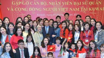 Thủ tướng Phạm Minh Chính và Phu nhân gặp gỡ bà con cộng đồng người Việt Nam ở Kuwait