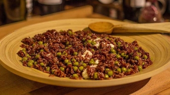 Sốc: Phát hiện đĩa 'thân thiện môi trường' rò rỉ hóa chất độc hại vào thức ăn