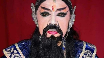 វិចិត្រករ​ជនជាតិ​ទឿង Buu Khanh បាន​ទទួល​មរណភាព​ក្នុង​ជន្មាយុ ៧២ ឆ្នាំ។