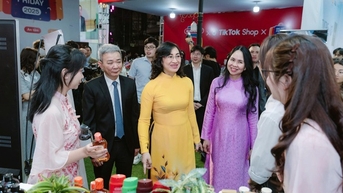 និន្នាការទិញទំនិញឌីជីថលប្រកបដោយសុវត្ថិភាព និងតម្លាភាពនៅអនឡាញថ្ងៃសុក្រ 2025