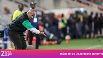 HLV Nigeria tố đối thủ dùng chiêu hắc ám