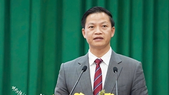 លោក Vuong Quoc Tuan ជាប្រធានគណៈកម្មាធិការប្រជាជនខេត្ត Thai Nguyen។