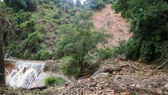 Khu vực sạt lở vùi lấp người trên đèo Khánh Sơn bị sạt lở lần 2