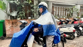 គ្រូ «​ព្រេងនិទាន» ត្រូវ​សន្តិសុខ​ហៅ​មក​វិញ ដោយសារ​ច្រឡំ​ថា​ជា​សិស្ស។