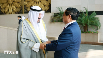 ពិធីទទួលបដិសណ្ឋារកិច្ចជាផ្លូវការរបស់នាយករដ្ឋមន្ត្រី Pham Minh Chinh ក្នុងដំណើរបំពេញទស្សនកិច្ចផ្លូវការនៅគុយវ៉ែត