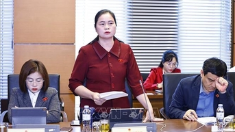 Chủ trương miễn phí sách giáo khoa là một bước tiến, thể hiện bản chất xã hội nhân văn