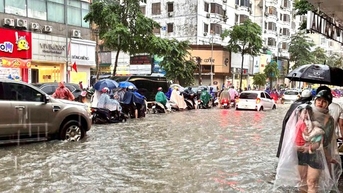 Bộ Xây dựng đề xuất loạt giải pháp chống ngập úng đô thị