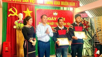 Buon Ma Thuot Ward រៀបចំទិវាឯកភាពជាតិដ៏អស្ចារ្យឆ្នាំ 2025