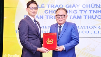 Dong Nai ផ្តល់វិញ្ញាបនបត្រវិនិយោគដល់គម្រោងមជ្ឈមណ្ឌលផ្សារទំនើប AeonMall ដ៏ធំបំផុតនៅក្នុងប្រទេសវៀតណាម