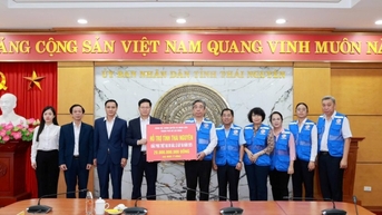 ទីក្រុងហូជីមិញជួយឧបត្ថម្ភខេត្ត Thai Nguyen ចំនួន 20 ពាន់លានដុង ដើម្បីជំនះផលវិបាកនៃព្យុះ និងទឹកជំនន់។