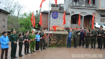 Ánh sáng từ sự đồng lòng