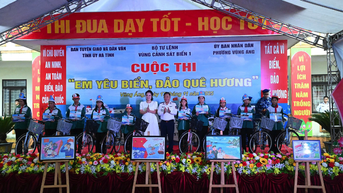 ឆ្មាំសមុទ្រតំបន់១ រៀបចំកម្មវិធី “ឆ្មាំសមុទ្រអមដំណើរអ្នកនេសាទ” នៅទីក្រុង Ha Tinh