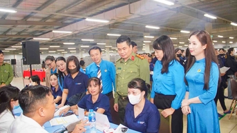 ពិនិត្យ​សុខភាព​ដោយ​ឥត​គិត​ថ្លៃ​ដល់​កម្មករ និង​កម្មការិនី​រាប់​ពាន់​នាក់។