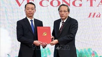 សមមិត្ត Phan Thien Dinh កាន់តំណែងជាលេខារងគណៈកម្មាធិការបក្សខេត្ត Ha Tinh