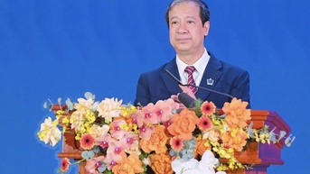 Bộ trưởng Bộ GDĐT thông tin về lộ trình triển khai nâng phụ cấp ưu đãi nghề giáo