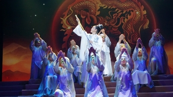 Hóa thân bản lĩnh vào nhân vật Dương Vân Nga – Tuyết Thu thăng hoa đầy cảm xúc