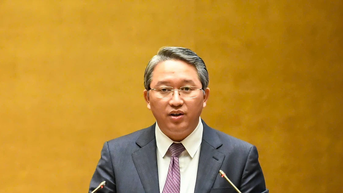 សៀវភៅសិក្សាឥតគិតថ្លៃ ការលុបចោលក្រុមប្រឹក្សាសាលា... កំណែទម្រង់អប់រំជាច្រើនកំពុងត្រូវបានជំរុញ