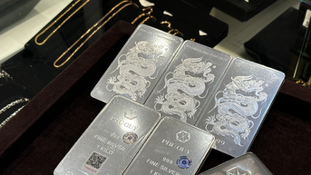 Giá bạc hôm nay 18/11/2025: Bạc Phú Quý giảm nhẹ trở lại