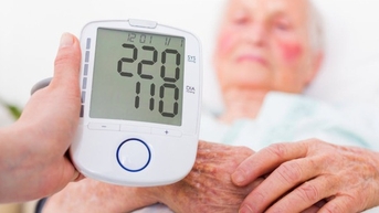 Trời lạnh – máu đặc: Căn nguyên thầm lặng gây đột quỵ ở người cao tuổi