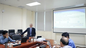 Nghiên cứu xây dựng bộ công cụ phục vụ đánh giá, dự báo biến động hình thái và giải pháp ổn định bãi biển vùng Trung Trung Bộ