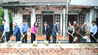 Khởi công xây dựng “Nhà đại đoàn kết” cho bà Đinh Thị Xuân, xóm 8 Thượng Kiệm, xã Phát Diệm