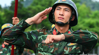 "ការក្លែងបន្លំដែក" នៅក្នុងអង្គភាពគីមី