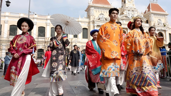 Phát triển văn hóa và quyền lợi công dân