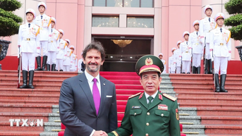 Phó Thủ tướng, Bộ trưởng Bộ Quốc phòng Slovakia thăm chính thức Việt Nam