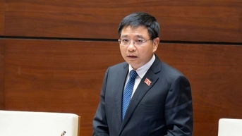 Bộ trưởng Tài chính nói về tình trạng người dân bị ép mua bảo hiểm